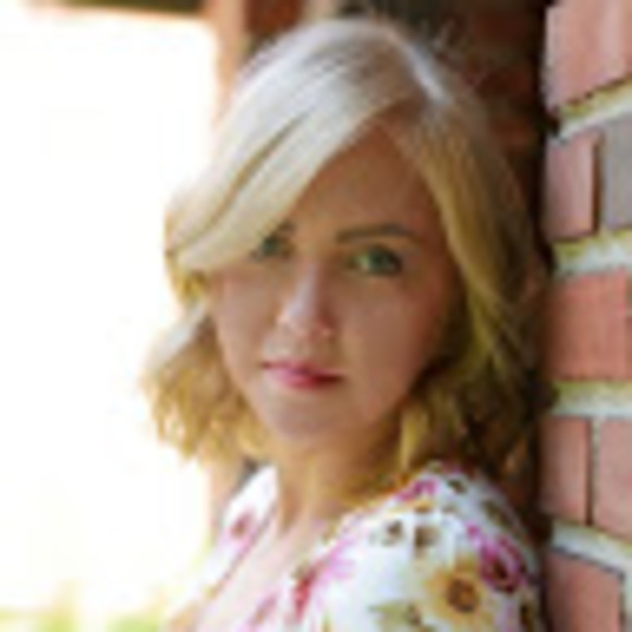 Meet your Posher, Jill - Picture 1 of 1